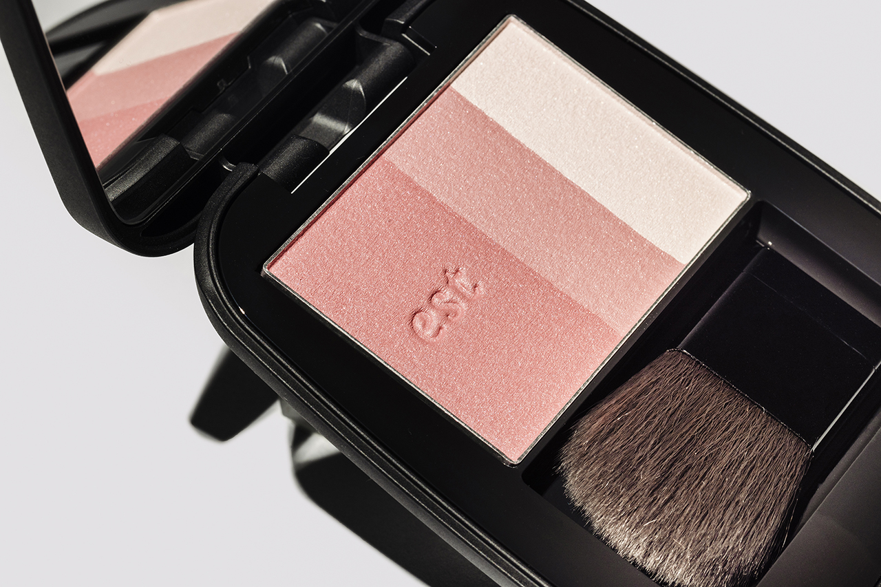 SPREAD_est_28_1280x853