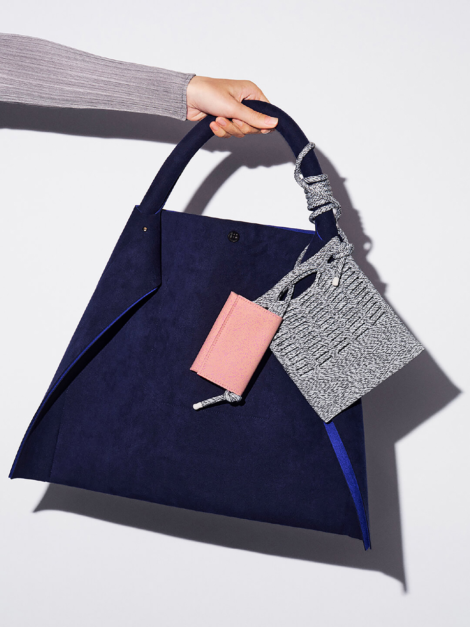 SPREAD_GGIM_Branding_02_960x1280