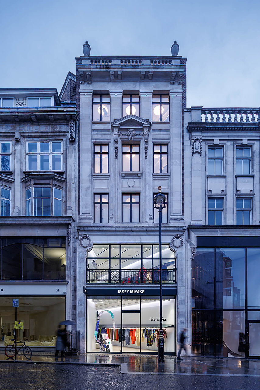 SPREAD_GGIM_Branding_05_854x1280