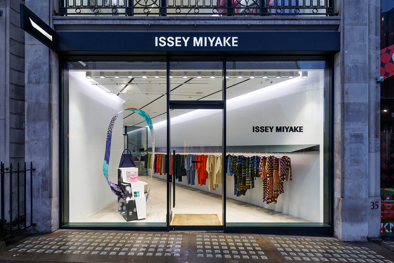 SPREAD_GGIM_Branding_06_1280x854